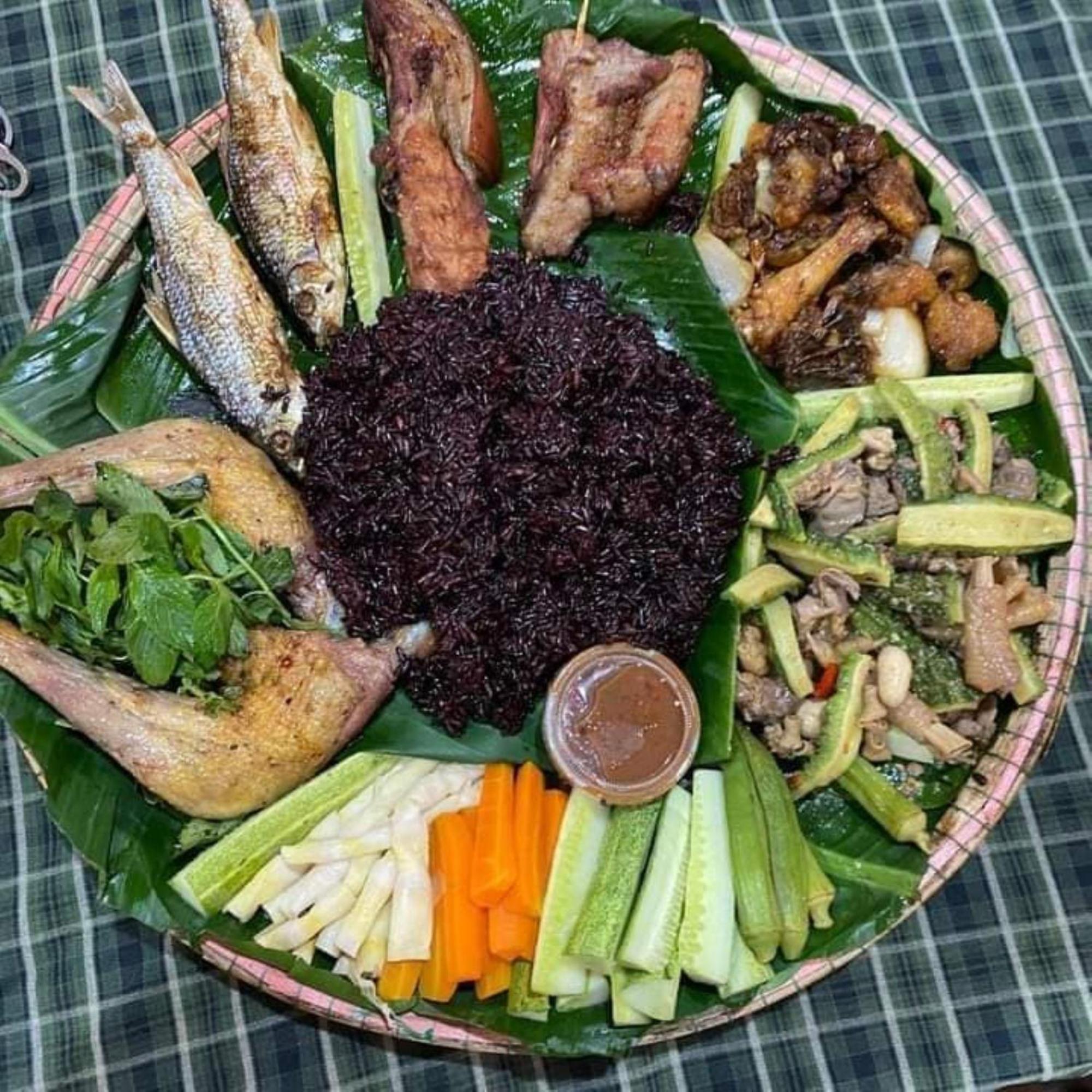 Homestay Ho Son - Thac Anor A Luoi Ngoại thất bức ảnh
